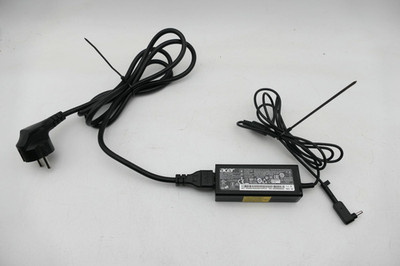 Original Acer ADP-45HE B Netzteil 19V 2,37A 45W Ladegerät Notebook Laptop