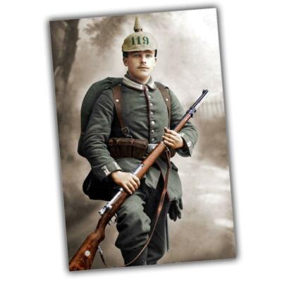 german soldier's uniform of the first world war in color