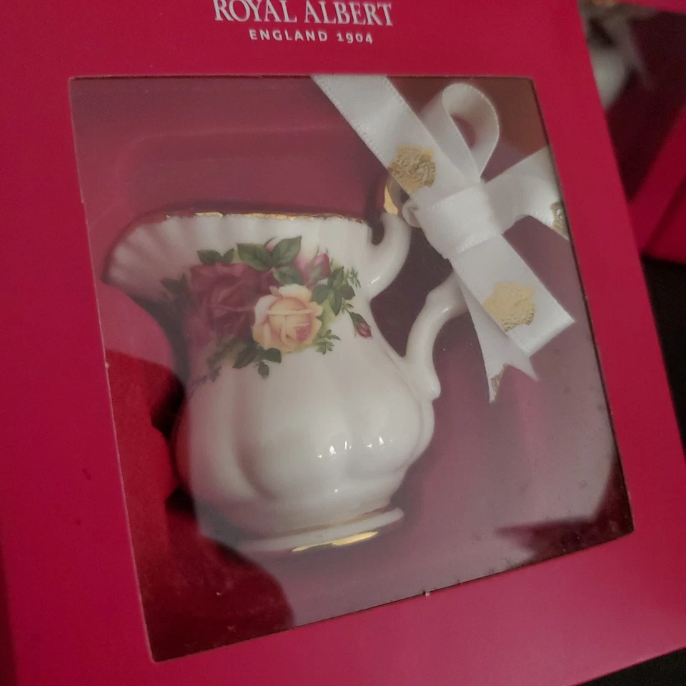 3 Royal Albert Old Country Roses Adorno de Navidad Robin Crown Jarra Crema Nuevo Foto 2 de 4