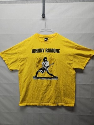 Johnny Ramone shirt Vintage Tshirt Size XL Yellow The Ramones Great Condition 