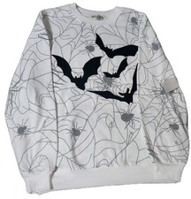 NWT Women's Halloween Spiders Bats Print White Sweatshirt Size Medium 8-10 25x22
