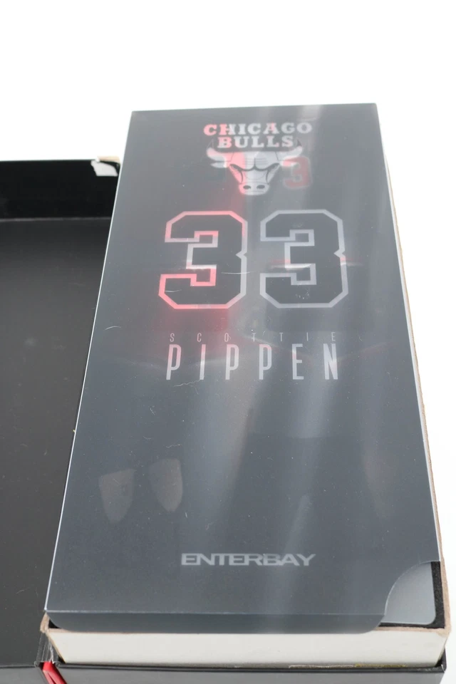 Enterbay Chicago Bulls Scottie Pippen NBA Obra Maestra Real Coleccionable Escala 1/6 Foto 3 de 4