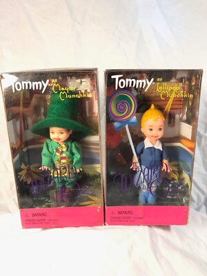 NIB Lot of 2 1999 The Wizard of Oz Tommy as Mayor Munchkin & Lollipop Munchkin