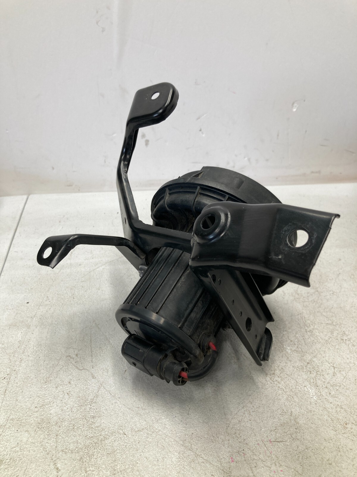 09-12 Audi A6 Quattro Upper Secondary Air Injection Smog Pump OEM 