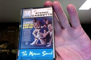 Smokey Robinson Miracles Going To A Go Go Motown Cassette Nice Shape Ebay