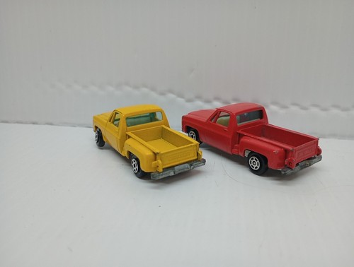 Camionnette vintage Yatming Chevy Stepside rouge et jaune fabriquée à Hong Kong - Photo 6/11