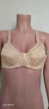 Mamia Flesh Bra 42B slightly padded Tagged with underwire