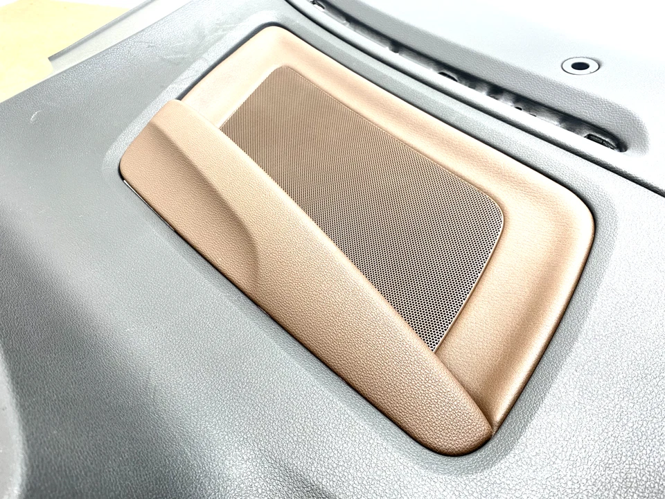AUDI A3 2015-2019 CONVERTIBLE PANEL INTERIOR TRASERO IZQUIERDO OEM 8V7867035 MARRÓN Foto 4 de 4