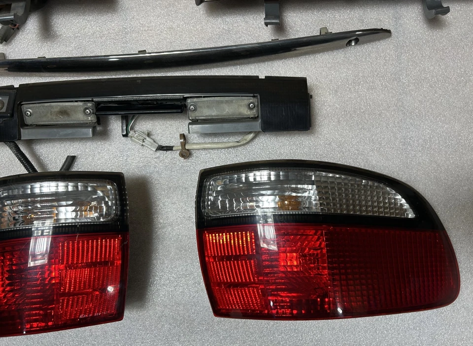JDM 96-00 TOYOTA ESTIMA PREVIA TCR10W OEM LUCES TRASERAS LUCES CÁMARA LAVADO DE CARA Foto 3 de 4