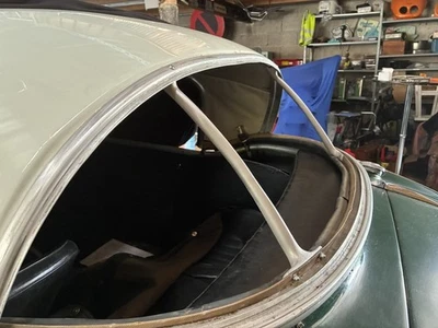 Barres Hardtop Austin Healey 3000, Pillar Support - Photo 1/4