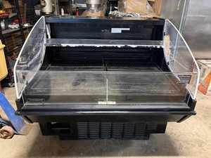 Hussmann Q2-SSM-4S Curved Glass 48" Self Service Refrigerated Deli / Bakery Case