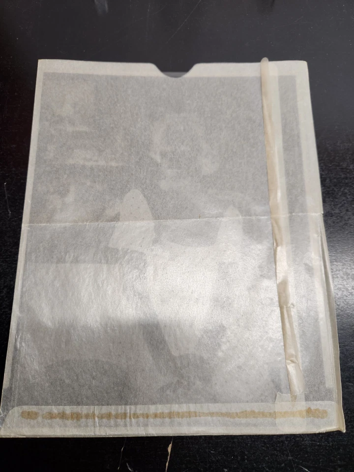 Negativo vintage de actriz en una escena de película Foto 3 de 4