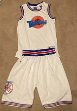 NEW Toon Squad Champion Lola Bunny Basketball Shorts And Jersey L and XL NWT