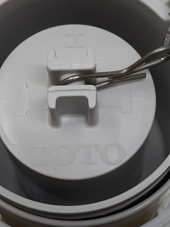 Conjunto de válvula de descarga TOTO con tapón de cadena - pieza de repuesto de tanque de inodoro OEM Foto 2 de 4