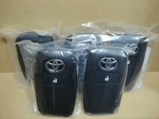 Toyota Raize Genuine Oem Unused Unregisted 2 Button Smart Key 5 Pcs Jdm Toyota Raize Genuine Oem Unused Unregisted 2 Button Smart Key 5 Pcs Jdm
