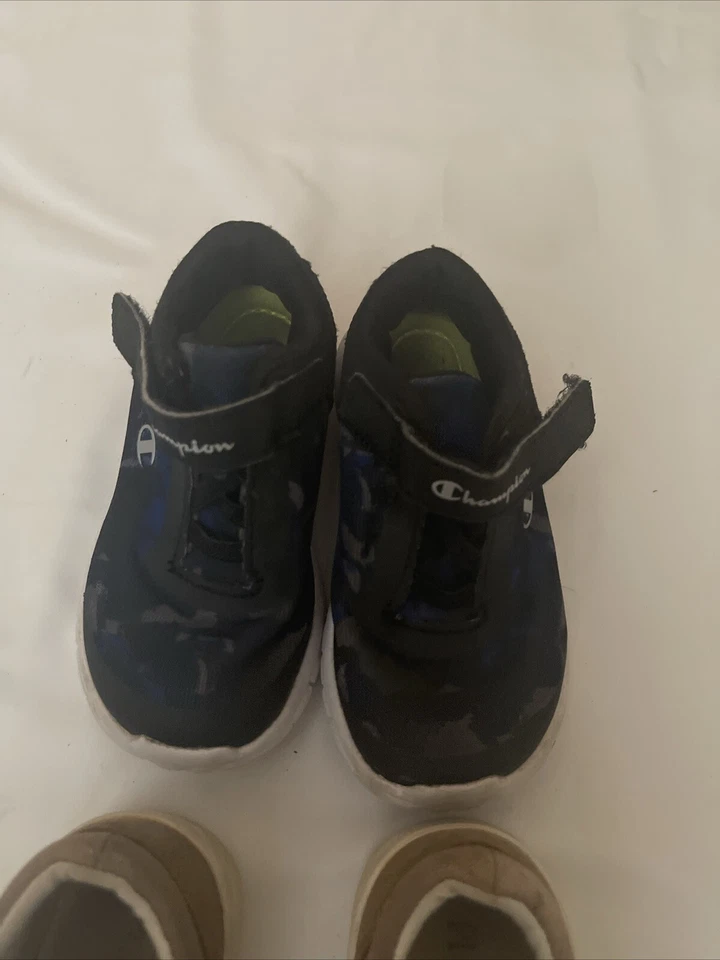 Lote De 2 Zapatos De Barco De Lona Para Niños y Campeones Niño Pequeño Talla US 6 Foto 2 de 4