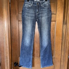 Women  s Wrangler Boot Cut Jeans Size 9x32