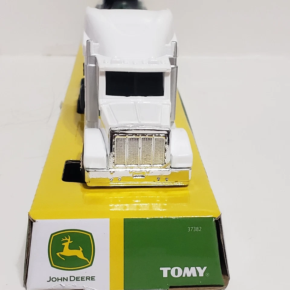 TOMY John Deere Hauler White Semi Truck Trailer & Tractor Set 1:64 scale NEW - Image 2 of 4