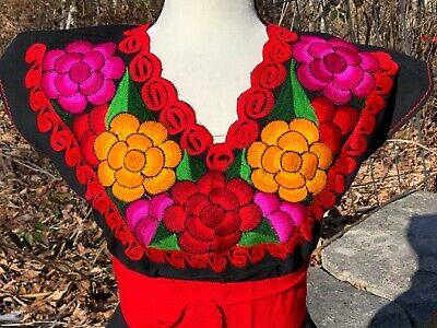Mexican Blouse Shirt Top Embroidered Flowers Chiapas Belt Mexican Blouse Shirt Top Embroidered Flowers Chiapas Belt