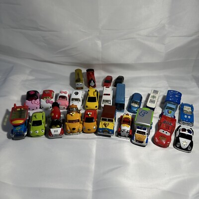 Tomica Disney Pixar Sanrio Auto Set - Pikachu Hello Kitty Snoopy Thomas 24er Set