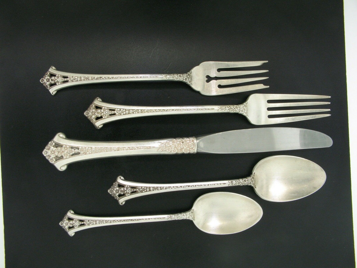 Gorham Classic Bouquet Sterling Silver Flatware Silverware 29 Assorted  Pieces
