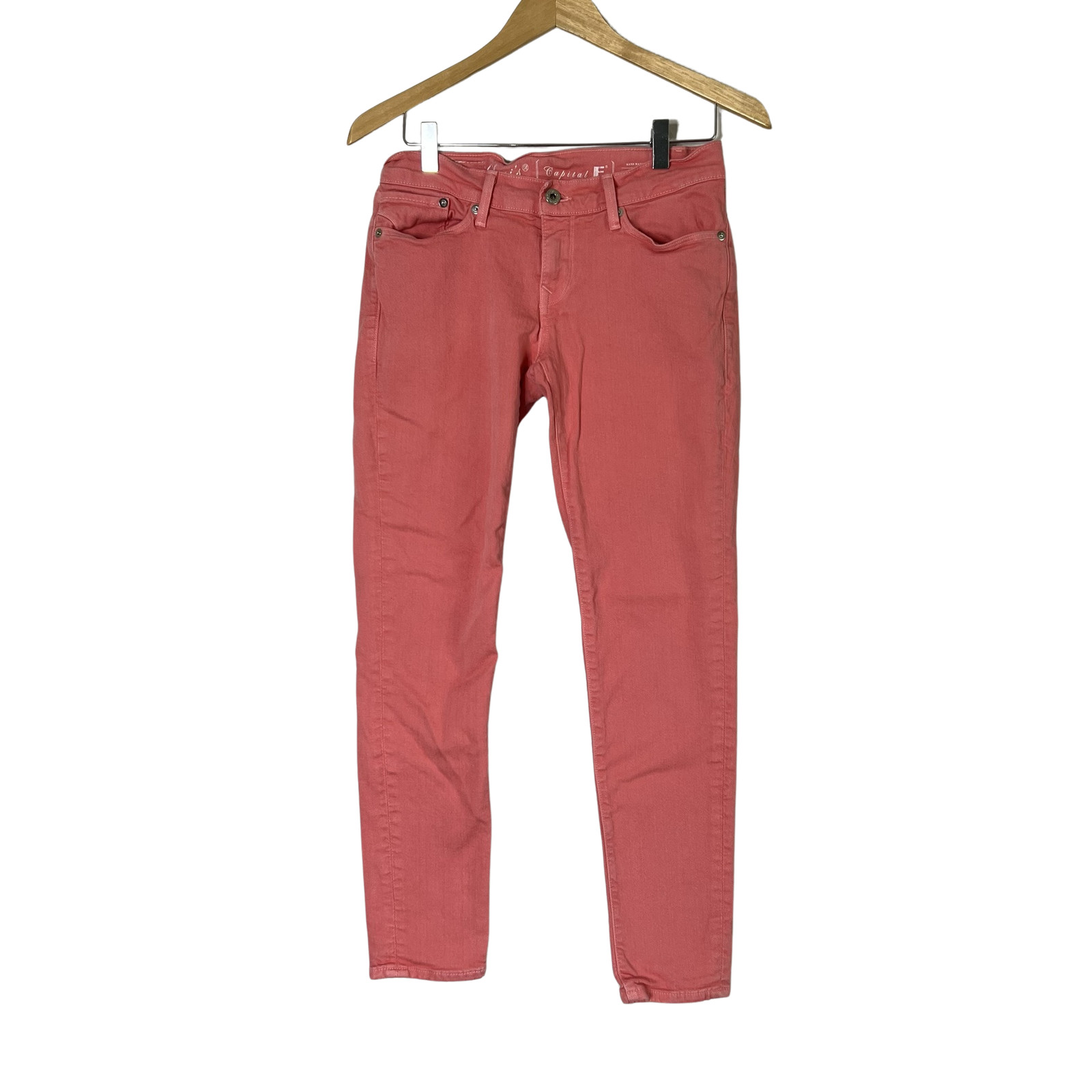 LEVI'S Women's Capital E Short Skimmer Slim Cropped J… Gem