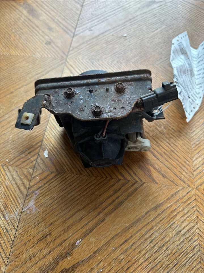 Luz antiniebla lateral derecha Lexus ES300 1994. OEM Foto 3 de 3