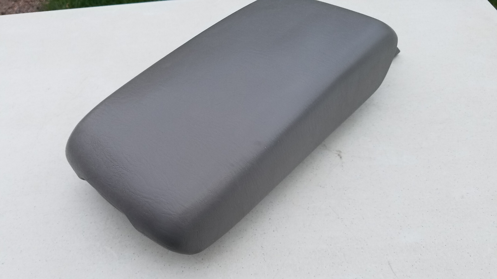 Toyota Tacoma Center Console Gray Leather Center For 2007-2011 Toyota Camry – Microfiber Skin Console Lid Cover - Foto 5