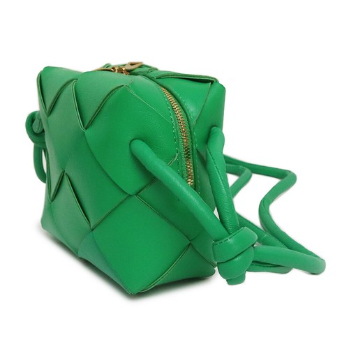 BOTTEGA VENETA Mini Cassette Camera Bag Shoulder Bag / Lambskin, Green 701915 - Picture 5 of 11