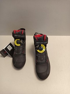 SHIMA EXO Vented Motorradschuhe für Männer Schwarz Größe 43 Verstärkte Straße