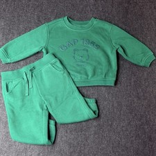GAP Baby Sweatsuit Jogger Set Green 18-24M 2pc Sweatshirt and Pants Bear Logo