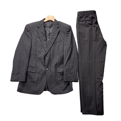 Jos A Bank Suit Mens 39R Charcoal Pinstripe 100% Wool 2 Button Signature Gordon