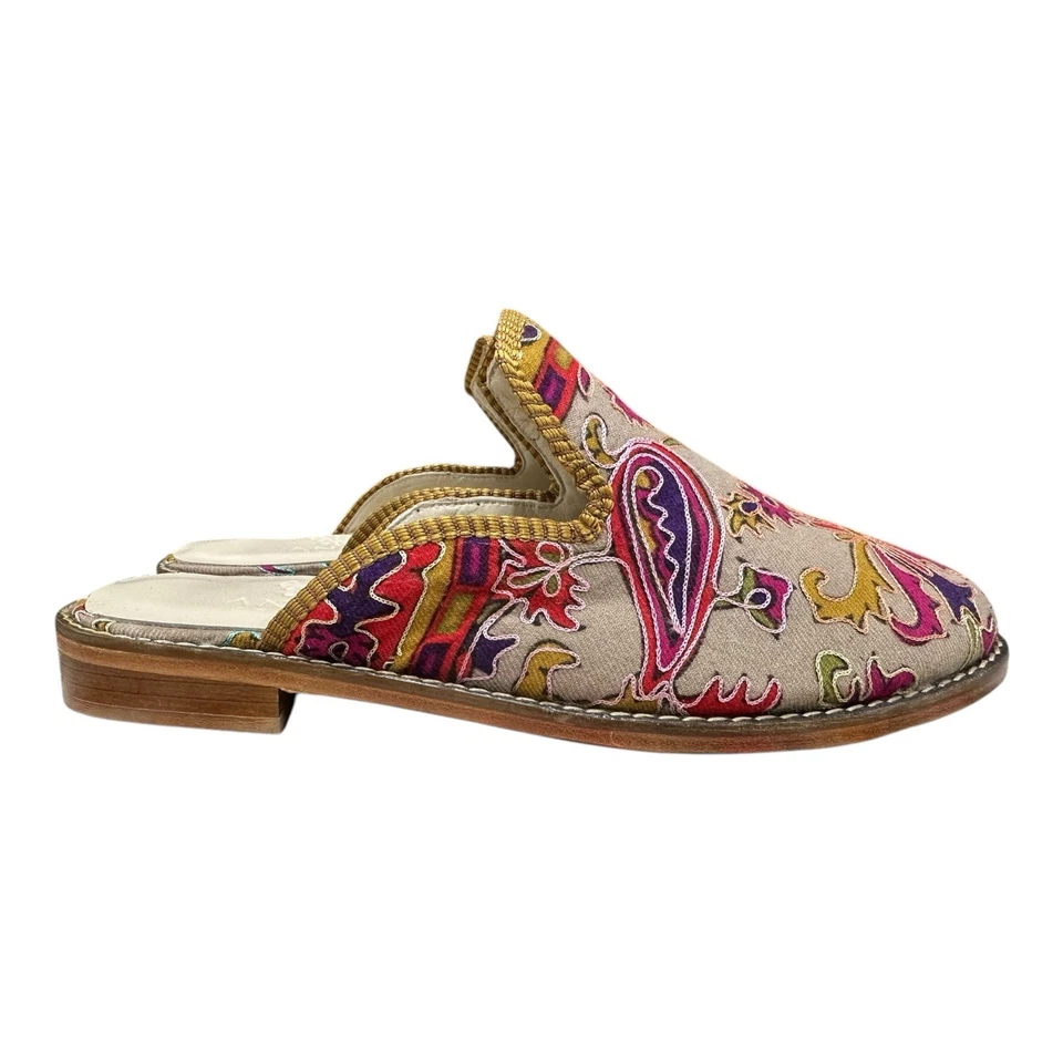 Braguitas bordadas hechas a mano US-9 (EU-39) (suela-cuero duro. forro-cuero) Foto 2 de 4