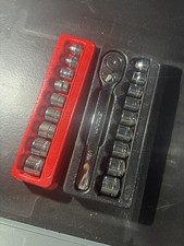 Snap on 19 Piece 3/8 12Pt Metric and SAE Low Profile Ratchet Socket Set 
