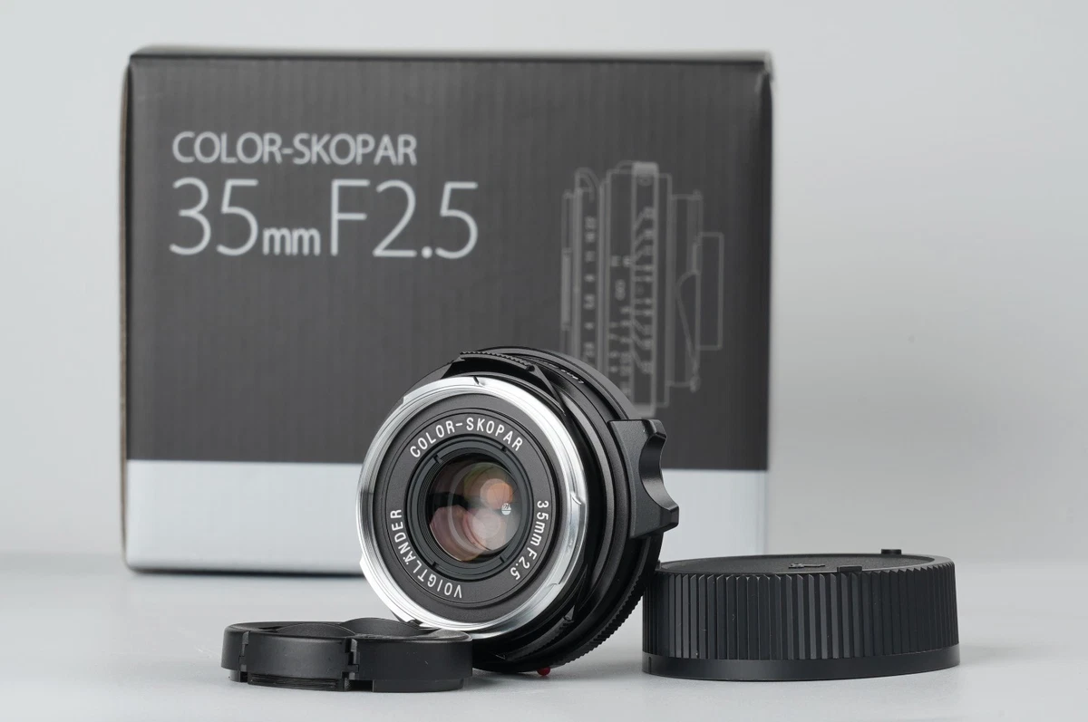 Voigtländer Camera Lenses 35mm Focal f/2.5 Maximum Aperture for