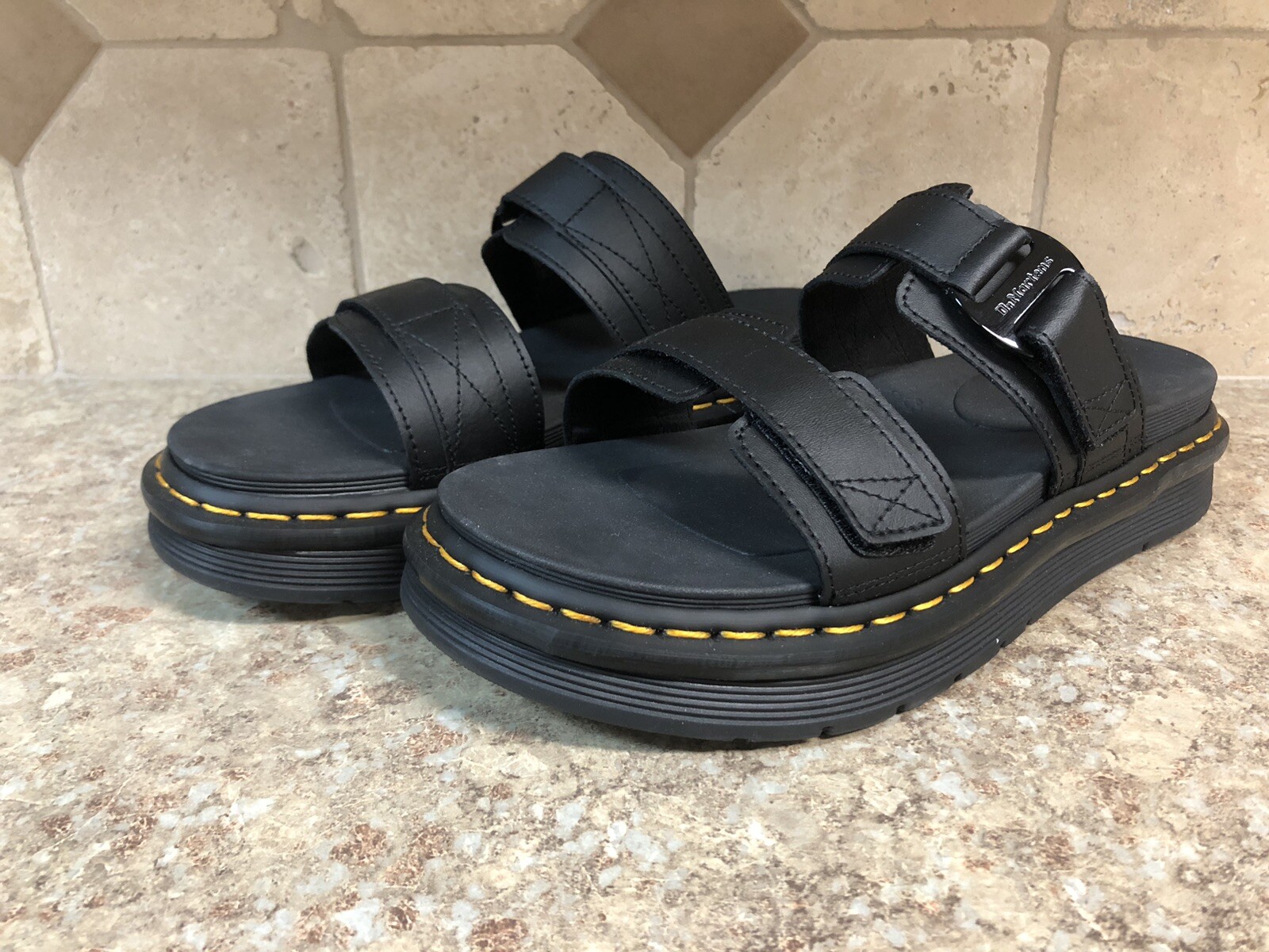 New Dr Martens Chilton Leather Slide Sandals 9 Mens Black Hydro eBay
