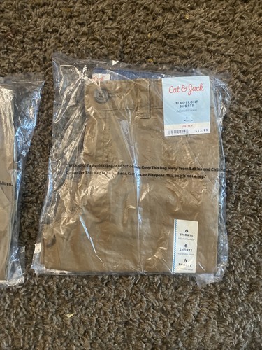 Boys Beige Flat Front Cat & Jack Shorts Size 6 Lot Of 3 Adjustable Waist T58 - Picture 4 of 5