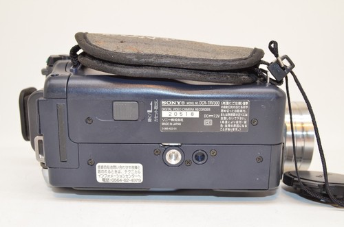 SONY Handycam Recorder DCR-TRV300K Digital8 w/ original box from Japan Used - Picture 12 of 16