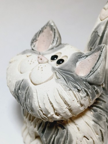 Pence Pets Pottery Gray & White Tabby Cat Ring Holder Hand Sculpted Cat Signed - Picture 12 of 17