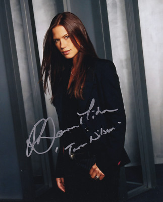 RHONA MITRA signed Autogramm 20x25cm NIP TUCK in Person autograph COA