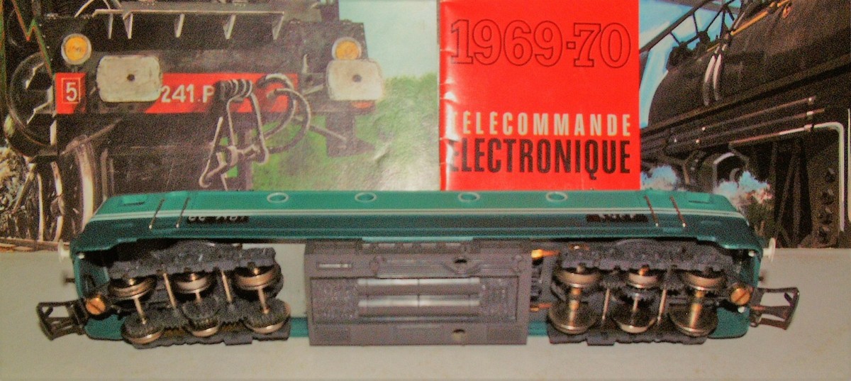 2 Locomotives Jouef CC 7107 HO Vertes - Occasions à Réparer