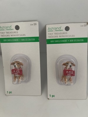Ashland Tiny Treasures Mini Painted Resin Dog Figurine ''Kiss Me'' Boxed 2ct