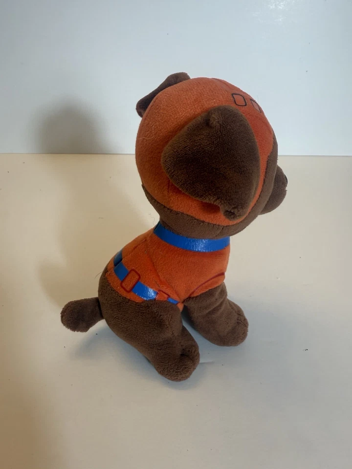 Lote mixto de 27 figuras y vehículos de juguete de la Patrulla Canina Foto 4 de 4