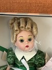 Nice 2002 Madame Alexander #33585 Hairdresser 8" Doll NRFB Blonde W/ Tag — photo 2