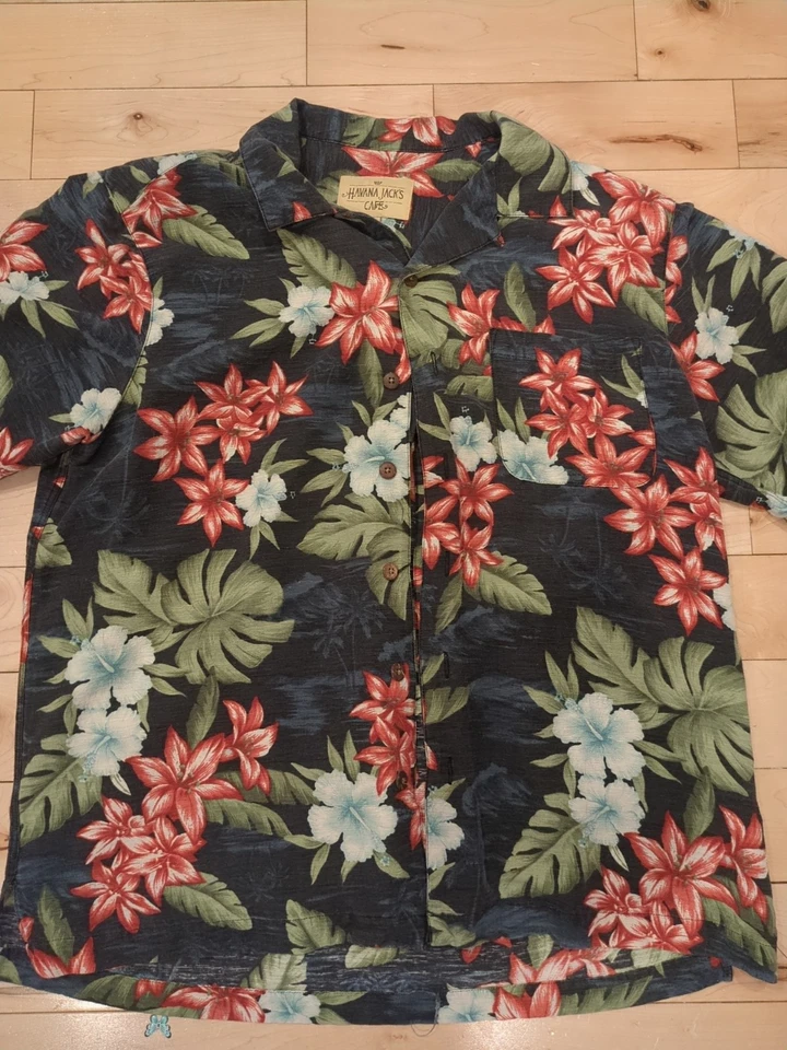 Camisa Havana Jacks Café Hawaiana M Abotonada. Floral y palmeras. Foto 2 de 4