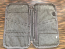 Calvin Klein Jeans Cremallera Alrededor Cartera Compartimento Bolso