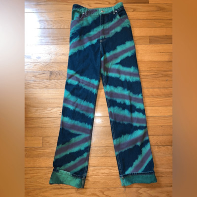 ECKHAUS LATTA Tie Dye Directional Red Blue Green Spray Wide