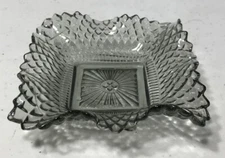 VTG 4” PRESSED GLASS ASHTRAY RUFFLE TOP GRAY GREY Starburst Decorative Candy Dis