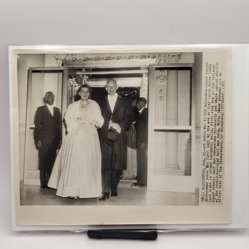1953 AP Press Photo President Eisenhower First Lady w White House Black Doormen