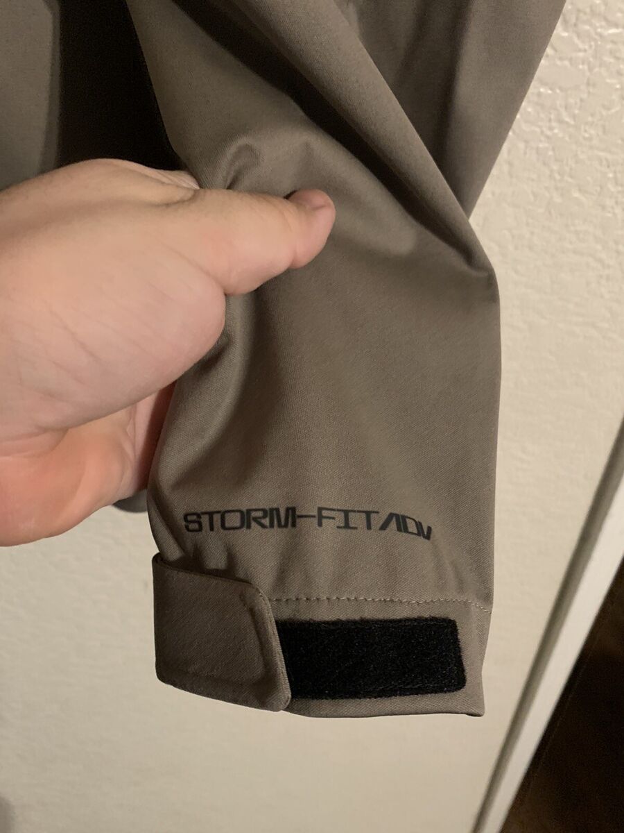 Nike Storm Golf Jacket FIT ADV FZ Waterproof Olive Grey Nike Storm Golf Jacket FIT ADV FZ Waterproof Olive Grey